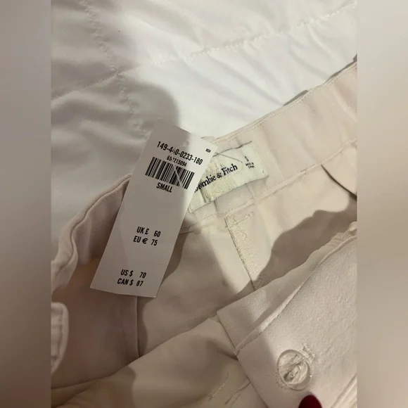 NWT High rise premium crepe tailored shorts - Picture 3 of 6